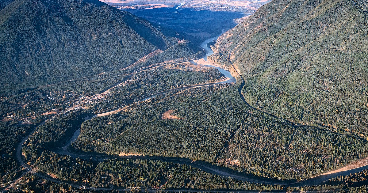 As vehicle traffic surges, groups hope for wildlife overpasses on Highway 2
