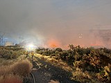 Fire closes highway in Grand Coulee