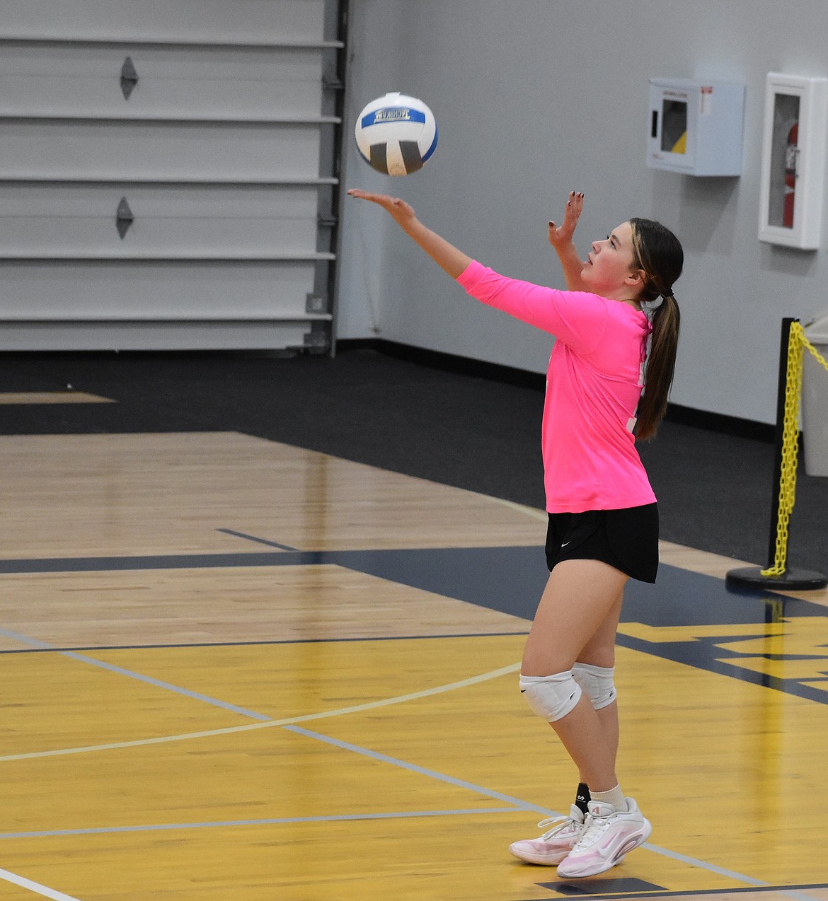 Shay Kast from the Lions prepares to serve during Thursday’s game against the Devils. Kast said the team entered the game with momentum from their victory the day prior.