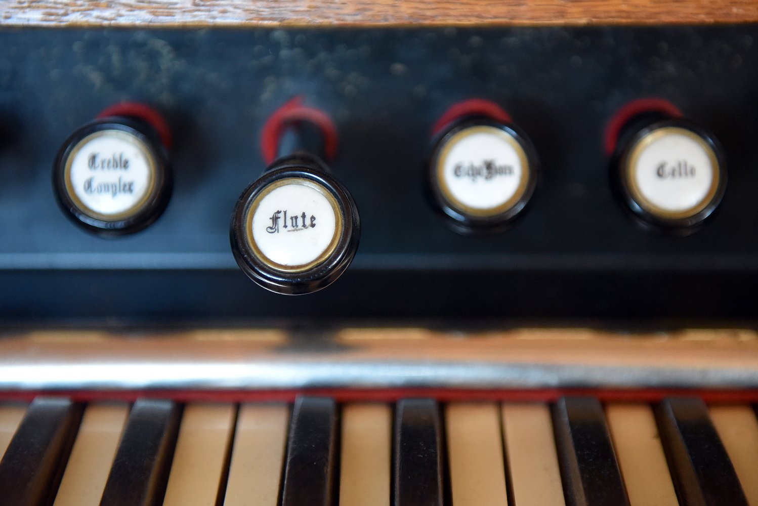 Music_opening_10.jpg.1498x1000_q85_box-0
