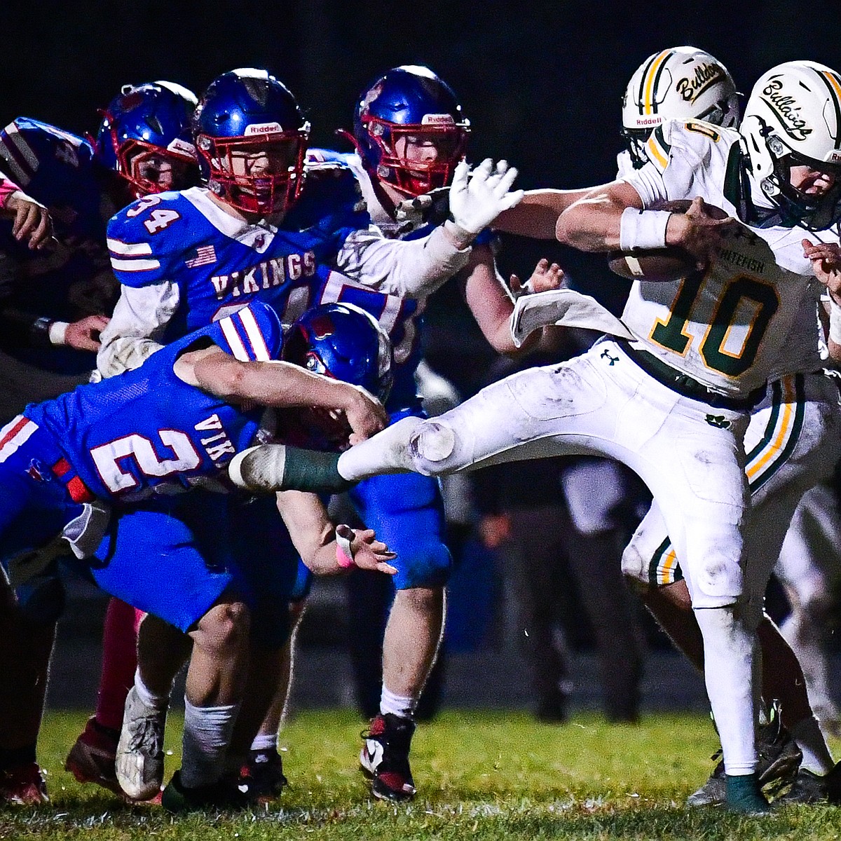 Bulldogs surge past Vikings in thrilling fourth quarter comeback ...