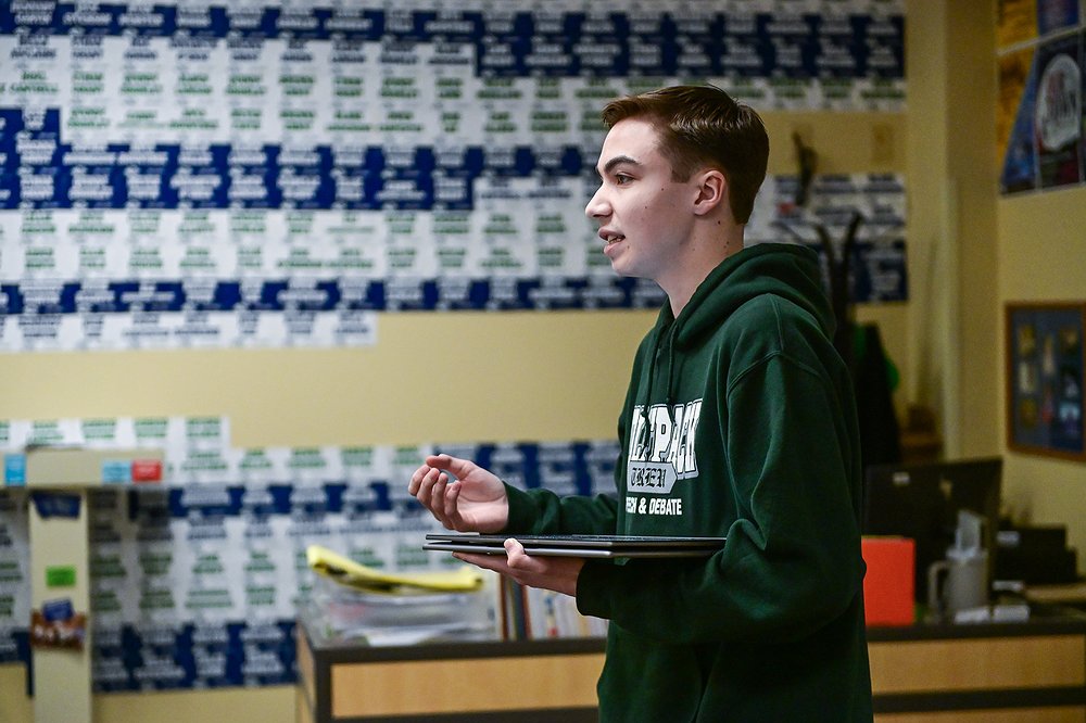 1026_LOC_DIL_Speech_and_Debate_Glacier-4