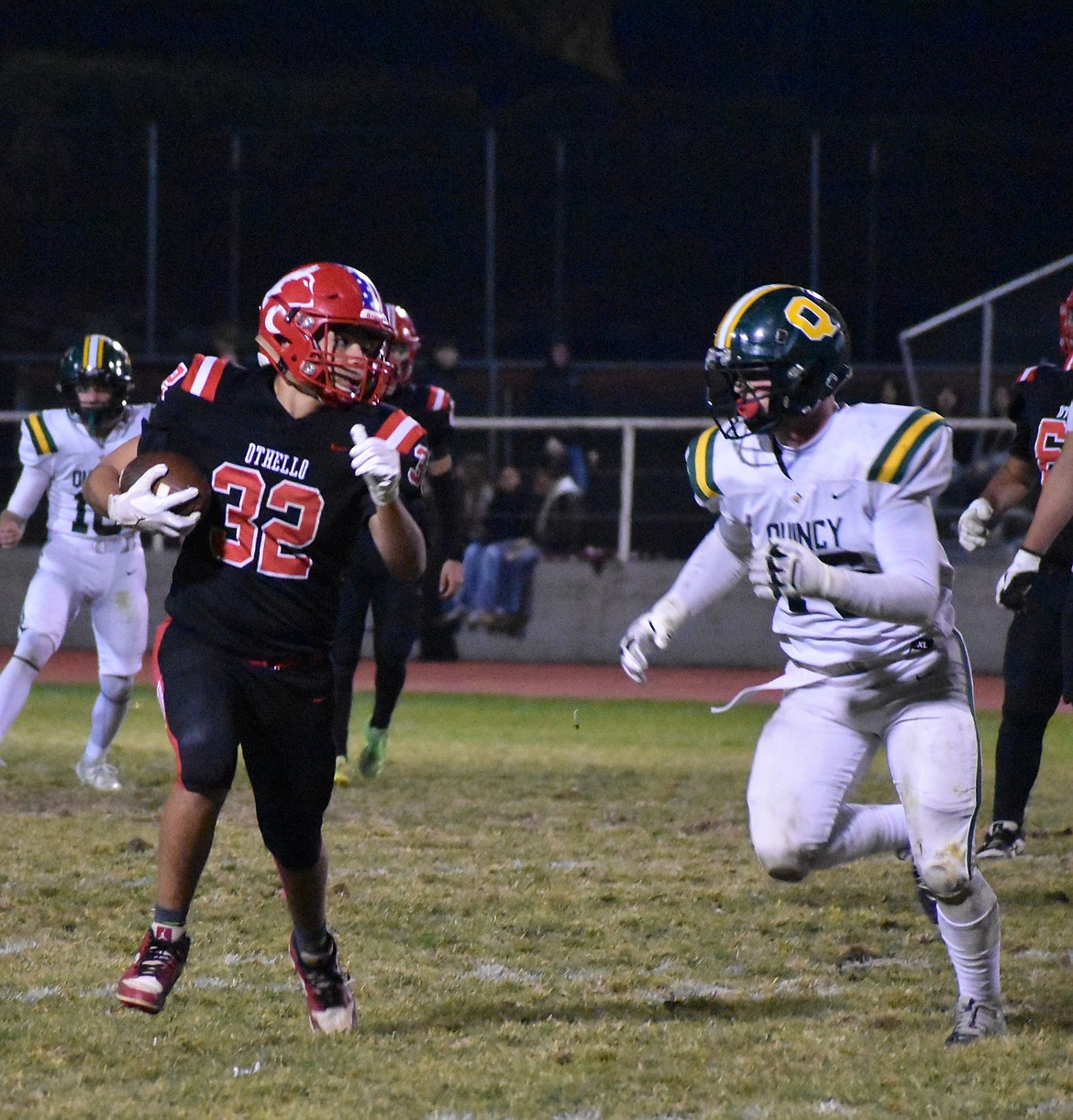 Huskies running back Armoni Zuniga-Mendez sprints past the Jacks defense to score a touchdown in the third quarter. Huskies defensive coach Kevin Hale said the team is going to work to prove themselves in the postseason.