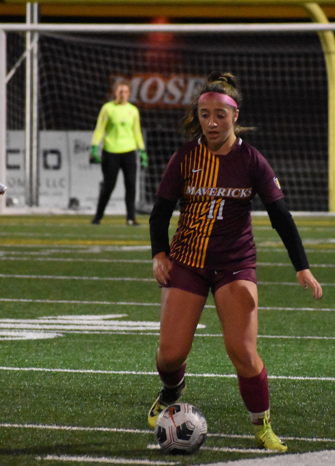 Chelsea Gonzales from the Mavericks moves the ball along the sideline towards the opposing goal during Tuesday’s matchup.