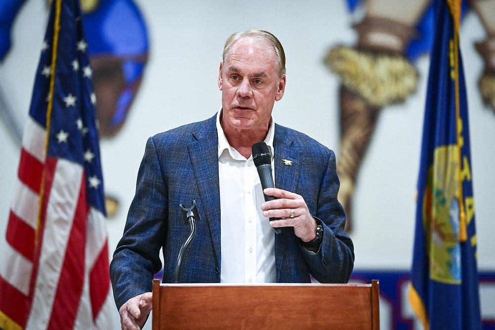 1112_LOC_DIL_Bigfork_Veterans_Day_assemb