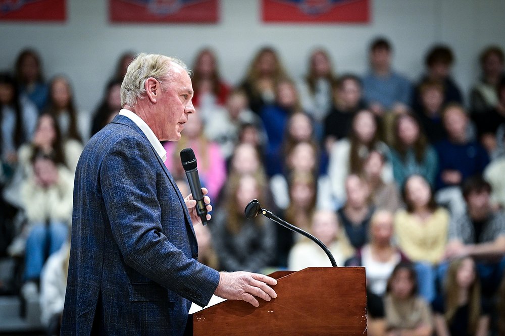 1112_LOC_DIL_Bigfork_Veterans_Day_assemb