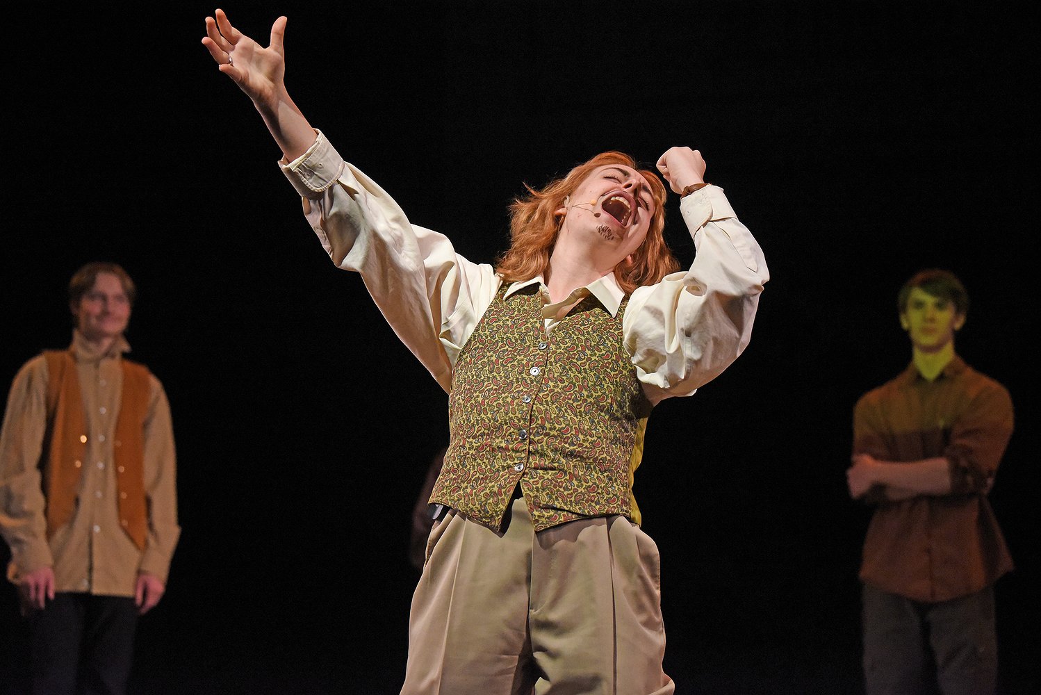 drama_4.jpg.1498x1000_q85_box-0%2C0%2C29