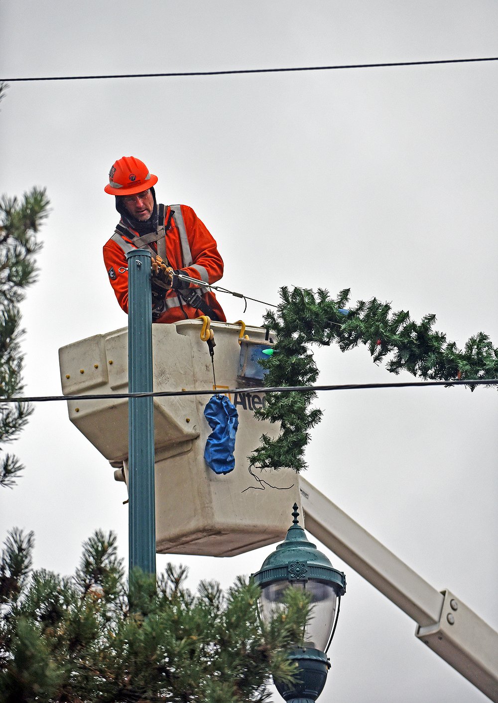 Decorations_11.jpg.1000x1411_q85_box-0%2