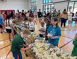 Russell School plans Christmas Makers Market