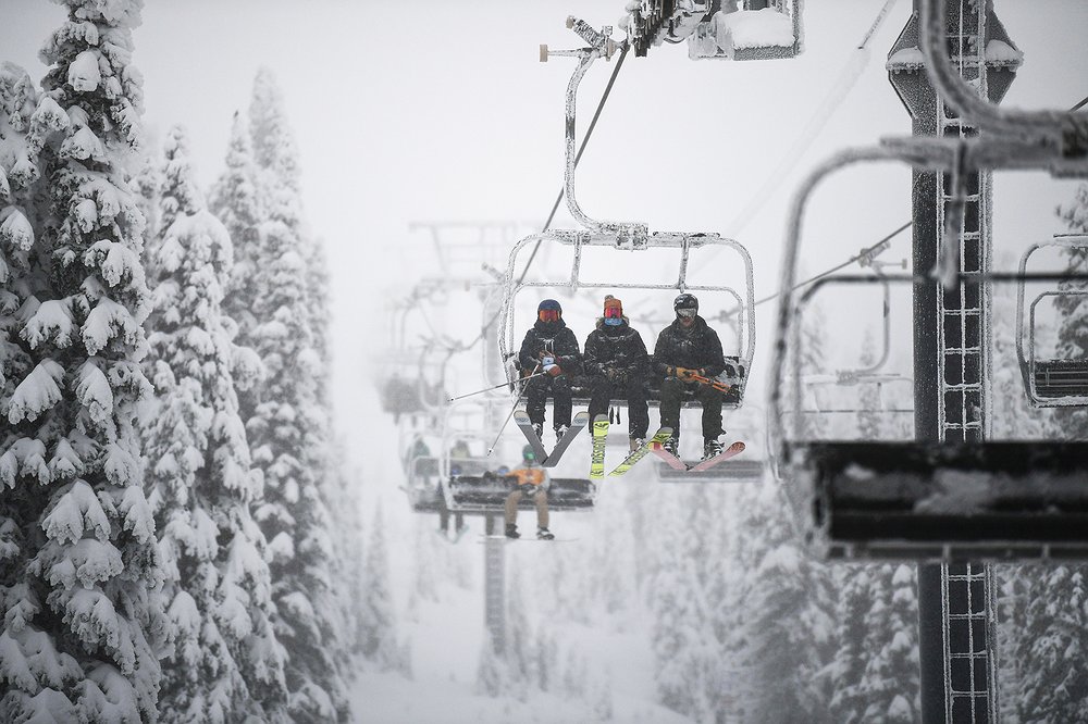 1205_LOC_DIL_opening_day_on_big_mountain