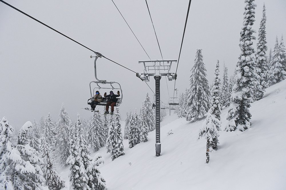 1205_LOC_DIL_opening_day_on_big_mountain