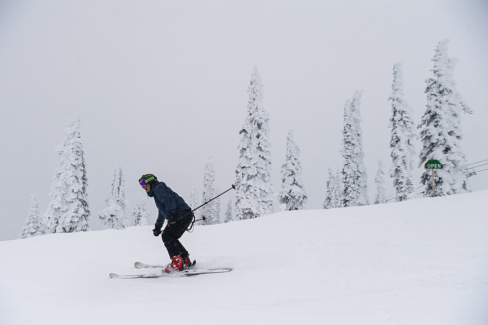 1205_LOC_DIL_opening_day_on_big_mountain