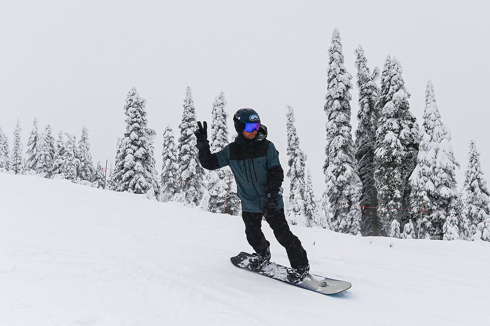 1205_LOC_DIL_opening_day_on_big_mountain