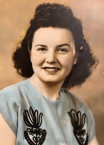 Naomi Irene (Powell) Chadwell, of Moses Lake, Washington, passed away on Nov. 26, 2025, at the age of 97.