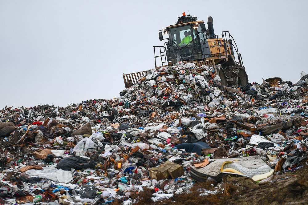 1231_LOC_DIL_End_of_year_county_landfill