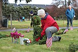Wreaths Across America ceremony honors local veterans