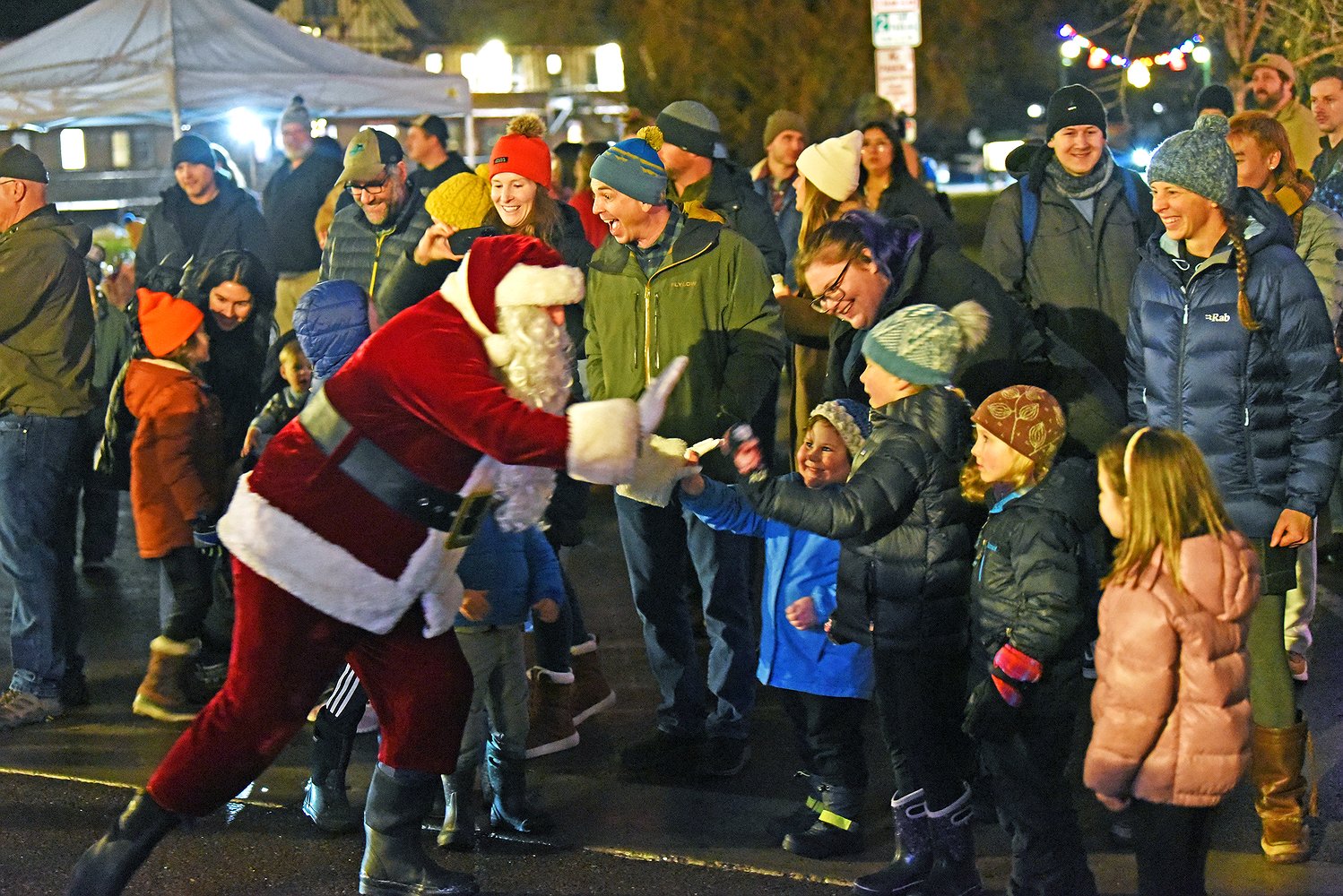 stroll_11.jpg.1498x1000_q85_box-0%2C0%2C