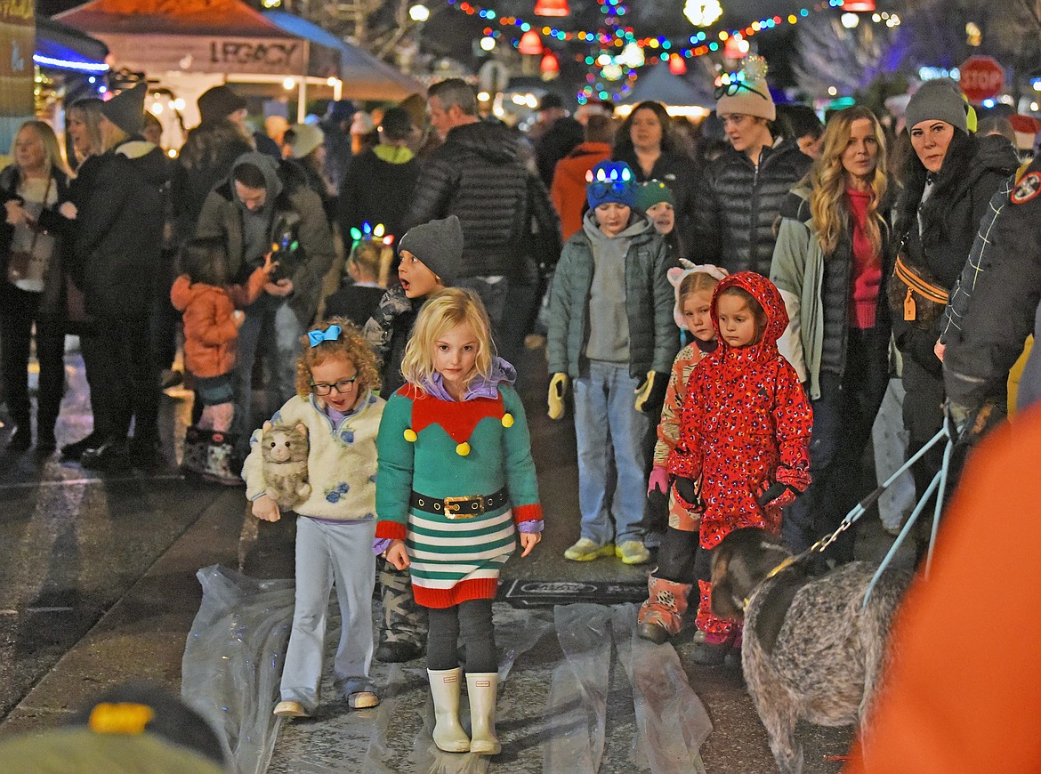 Stroll PHOTOS: Tis' the season for the annual Christmas stroll | Whitefish Pilot