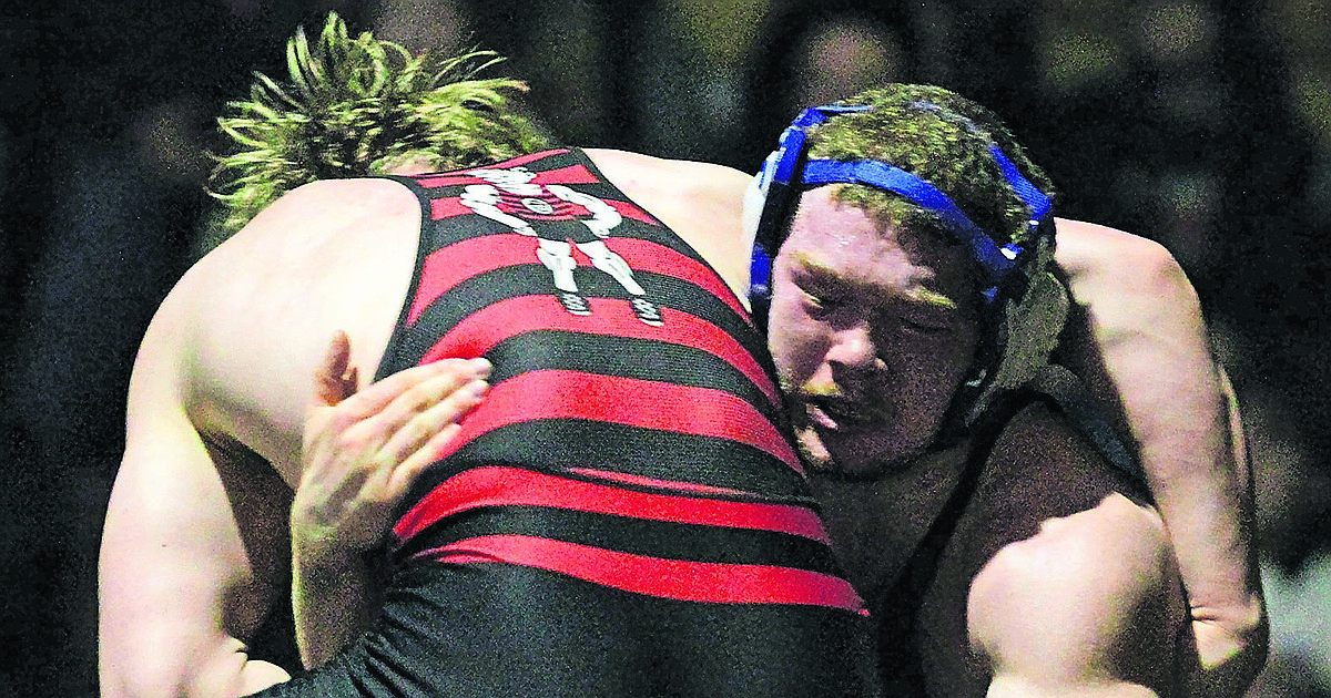 TRI-STATE INVITATIONAL: A day for the dogs .... Armstrong, Hamilton, Storey win titles in 54th annual event at North Idaho College