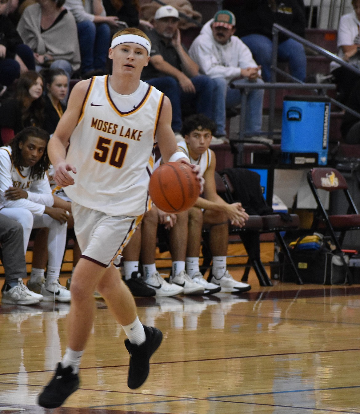 Kyre Wiltbank from the Mavericks takes the ball toward the net during a previous home matchup. Moses Lake is 6-2 on the season and will go on the road to face Hanford for their next matchup Saturday.