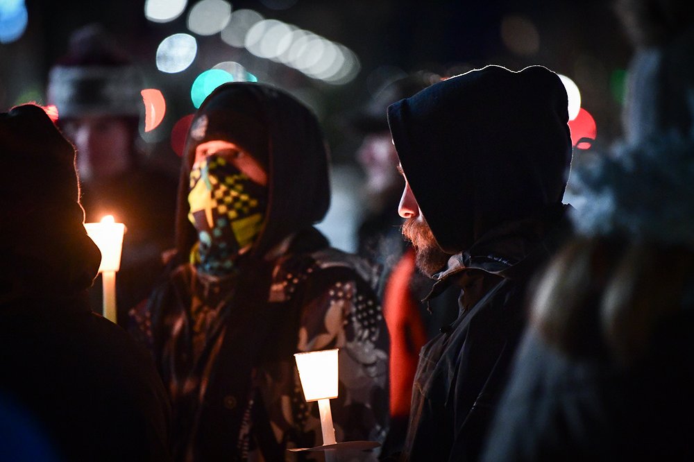 0109_LOC_DIL_candlelight_vigil_renee_goo