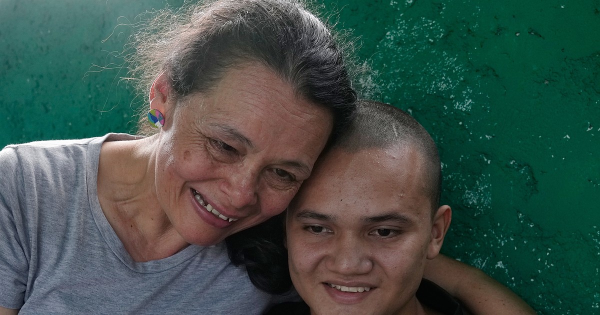 Prisoner releases in Venezuela enter 3rd day after government announces goodwill effort