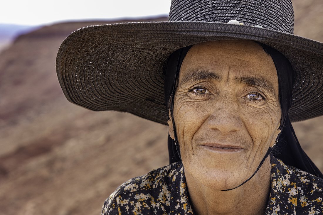 Berber_Woman_002.jpg.1100x733_q85_box-0%