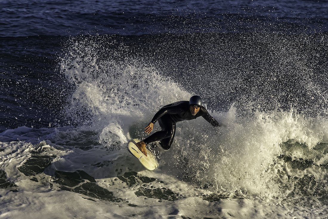 Peniche_Surfing_006.jpg.1100x733_q85_box
