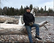 Aaron_Walker2.jpeg.226x181_q85_box-0%2C0