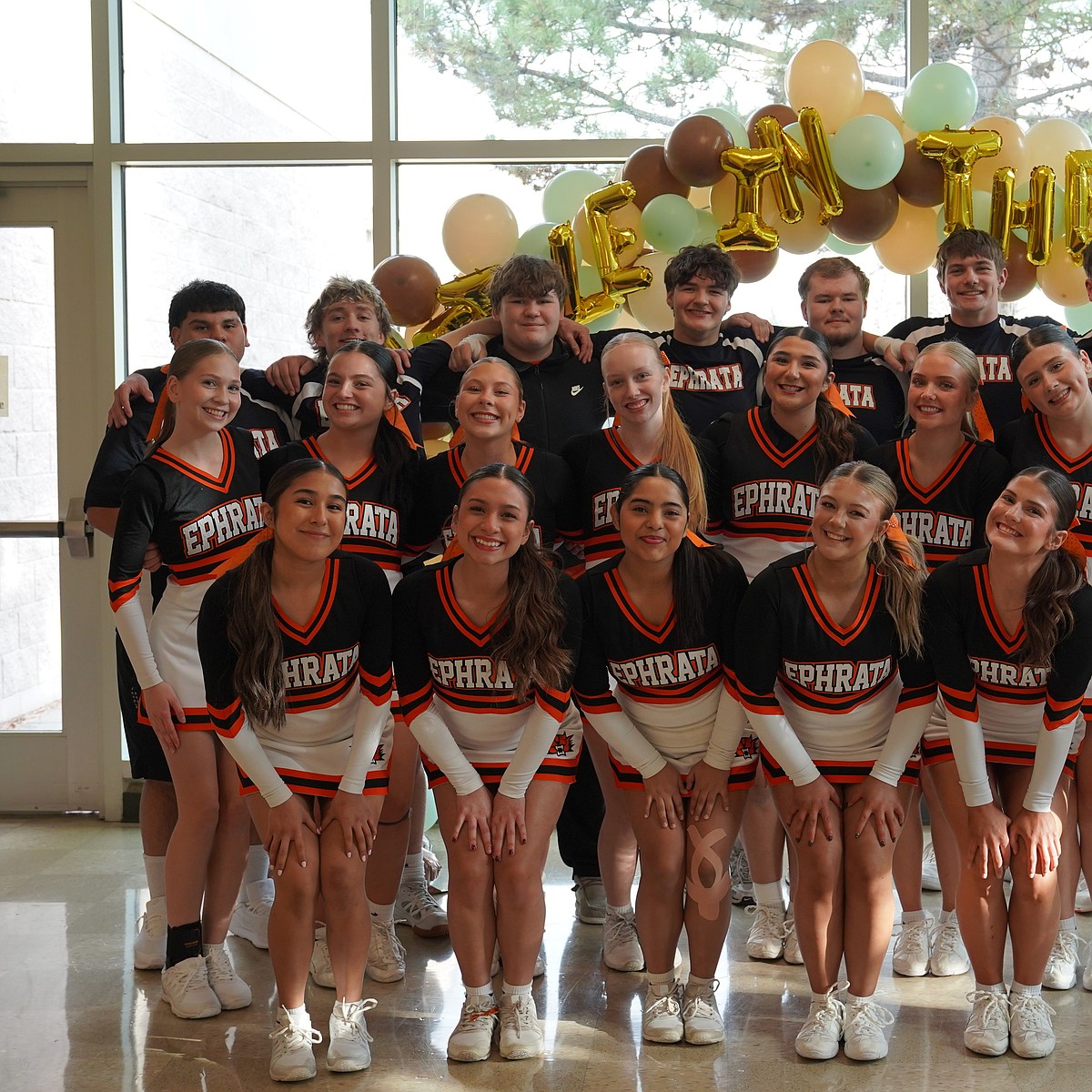 1.13_TigersCheer1_t1200x1200.