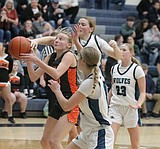 PREP ROUNDUP: Trojans put pressure on T-Wolves