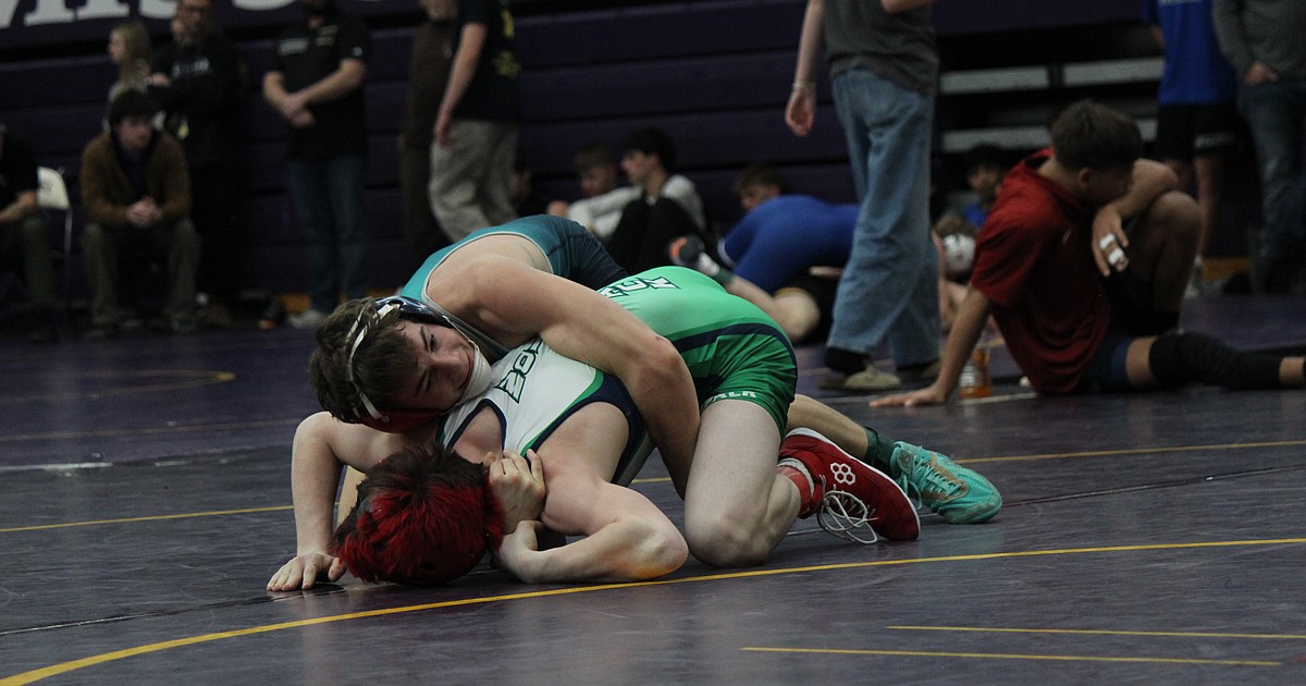 PREP WRESTLING: Coeur d'Alene seventh after first day in Missoula