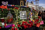 Thousands of fans celebrate life of legendary Grateful Dead guitarist Bob Weir in San Francisco