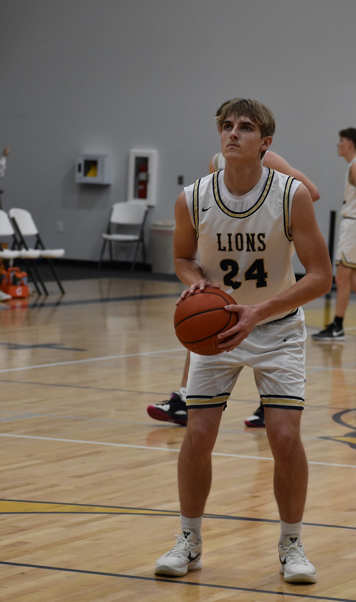 Johnny Ferguson, an MLCA/CCS senior, prepares to shoot a free throw during Tuesday’s victory over La Salle.