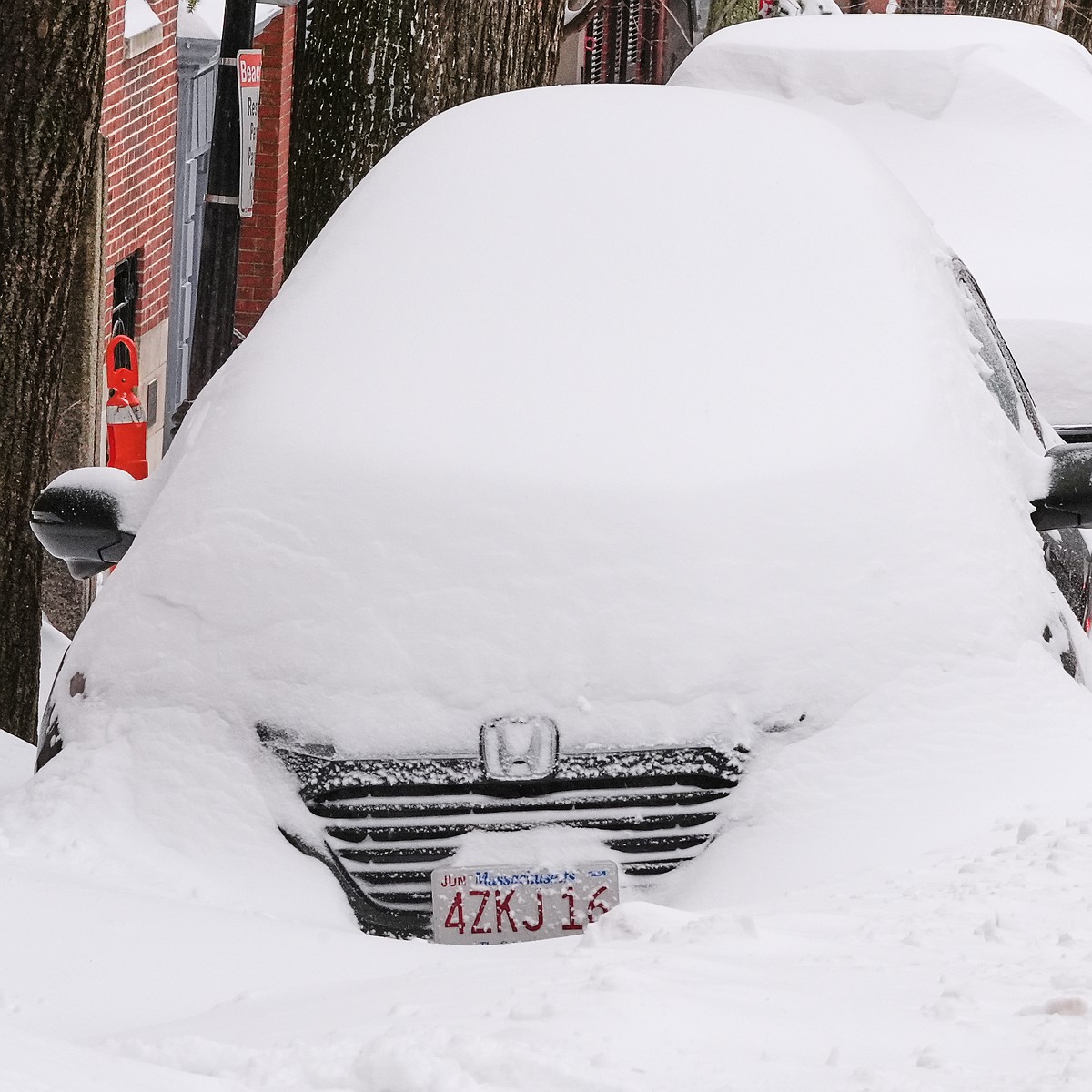 30 people dead from effects of winter storm as more freezing cold ...