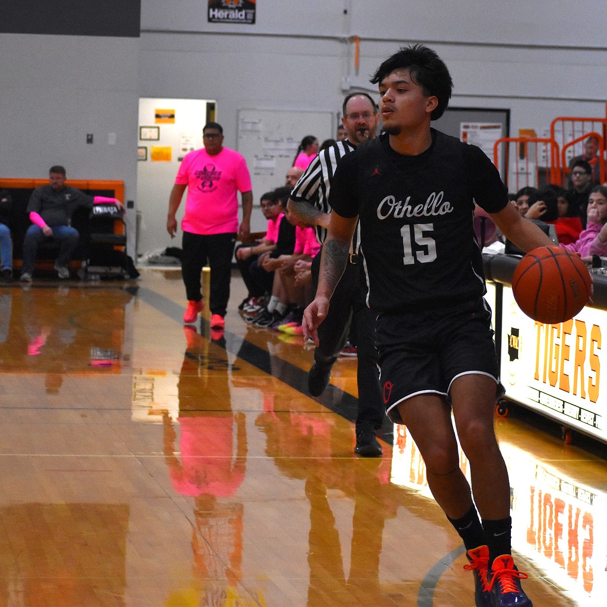 Huskies win tight game against Tigers | Columbia Basin Herald