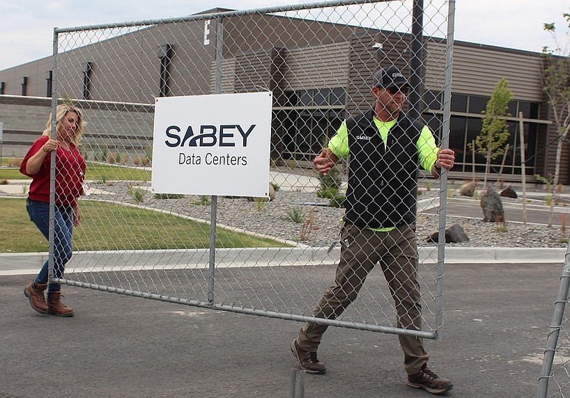 Washington lawmakers push to regulate data centers