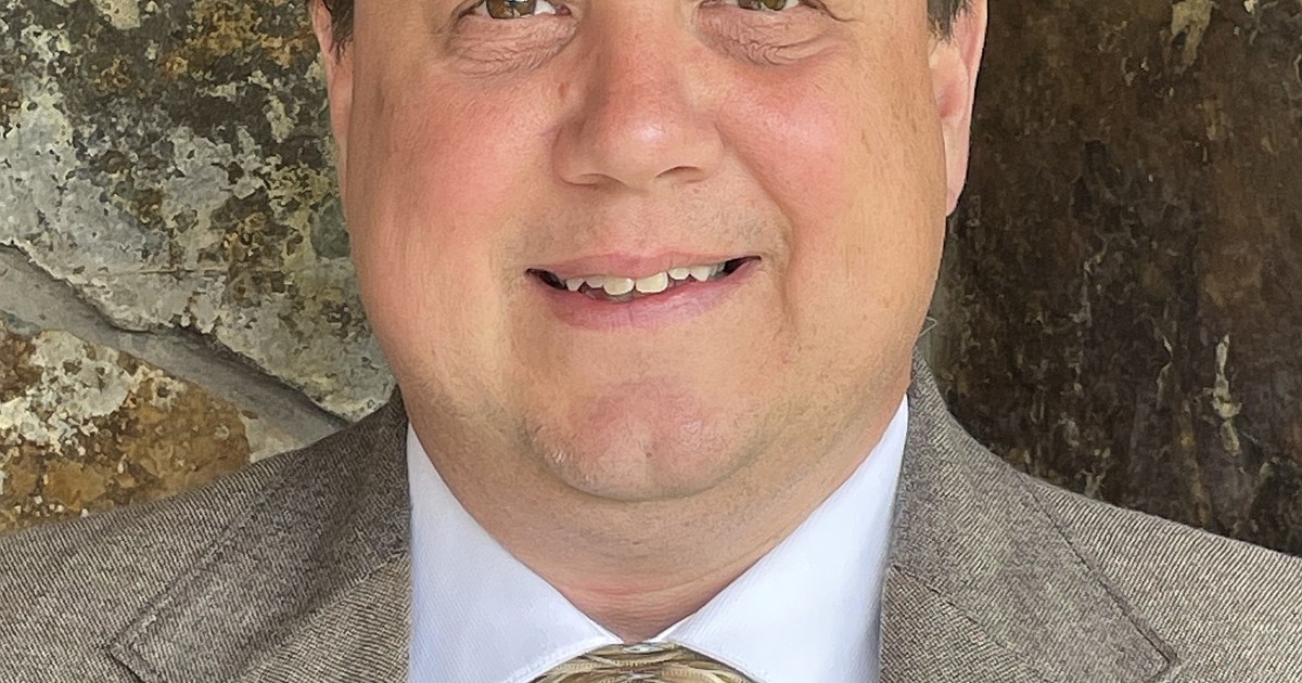 Ag educator wins national award for mentoring and leadership work