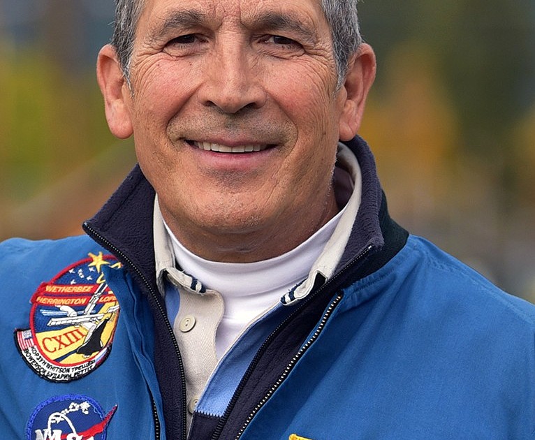 Former astronaut to serve as grand marshal of Whitefish Winter Carnival parade