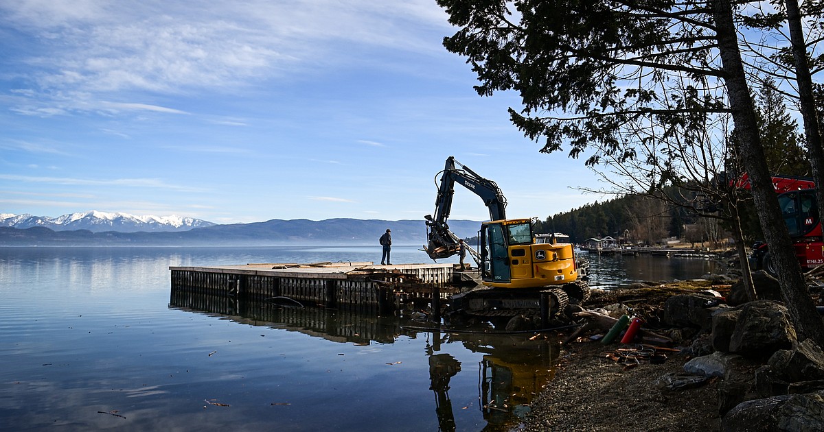 Judge halts construction of 159-foot Lakeside dock amid ongoing ...