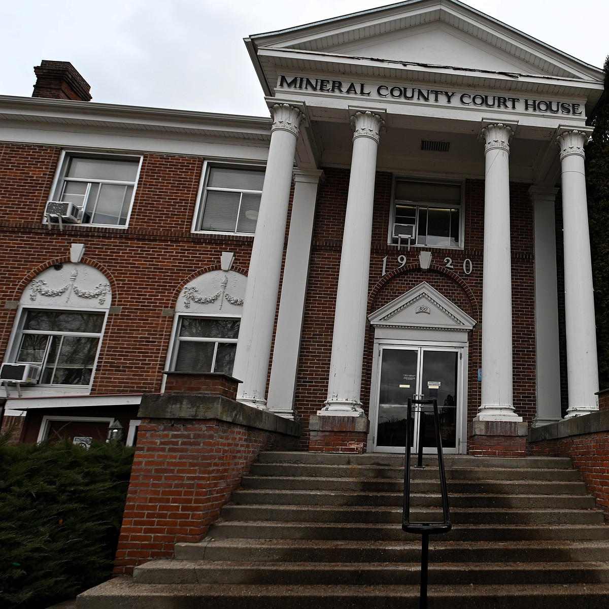 Republican, Independent candidates in race for Mineral County commissioner