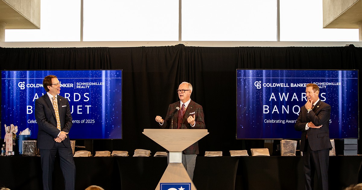 Coldwell Banker Schneidmiller Realty celebrates with awards banquet