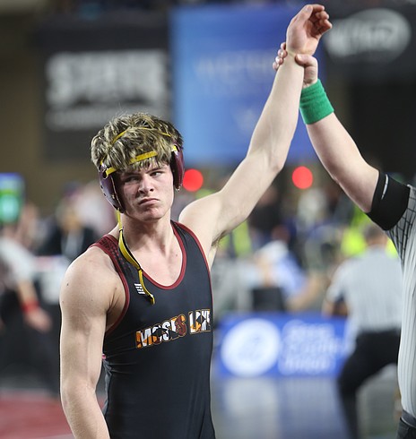 GALLERY: Mavericks start strong at Mat Classic