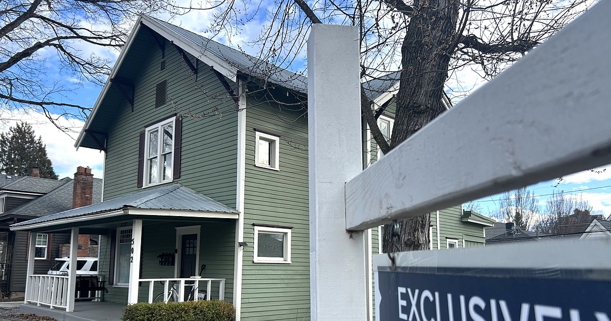 Housing prices steady, sales see slowdown