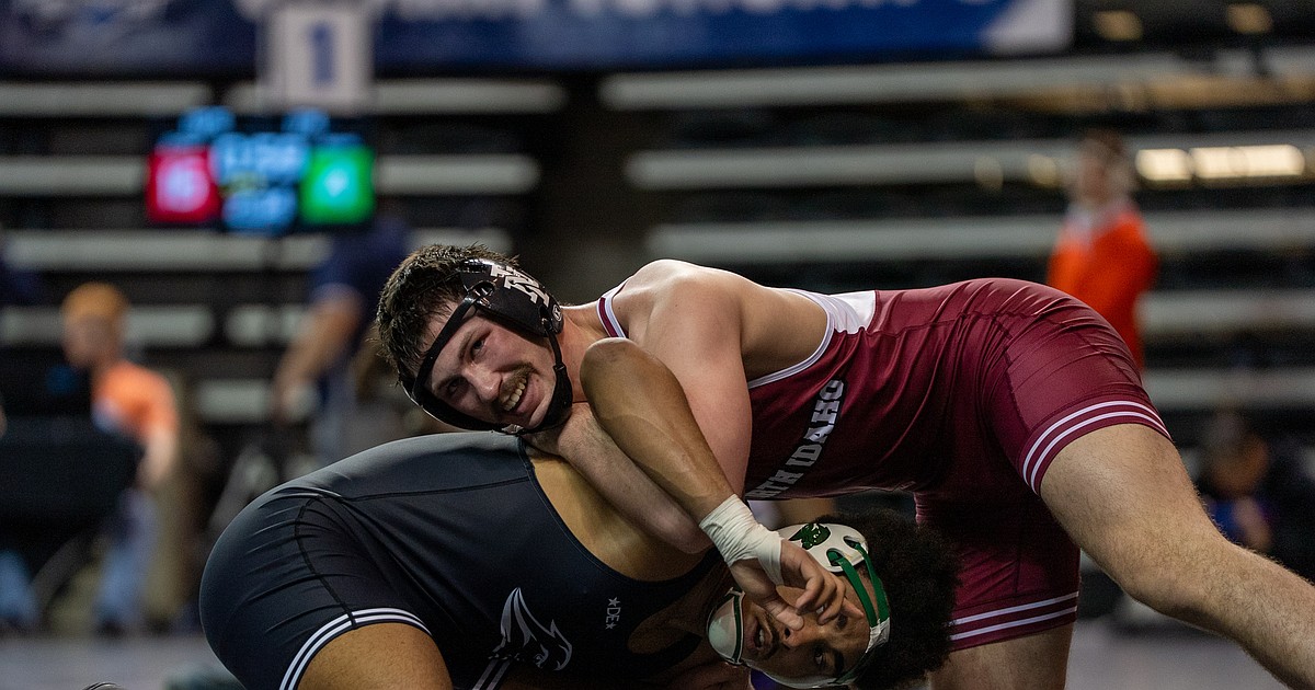 NJCAA WRESTLING: Cards get going, sit sixth after first day