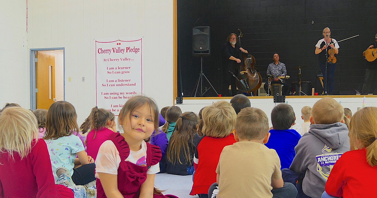 Jig Jam: Cherry Valley students learn about music from The McDades