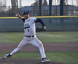 Vikings split doubleheader with Wenatchee Valley