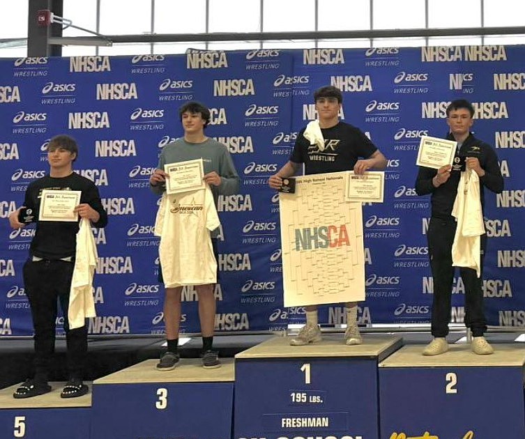 PREP WRESTLING: Rivadeneira second as Lakeland wrestlers hit the Beach