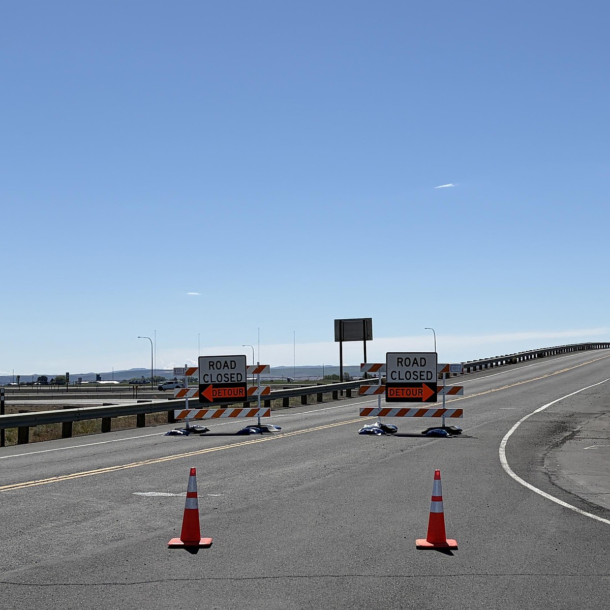Adams Road overpass will require replacement, remains closed