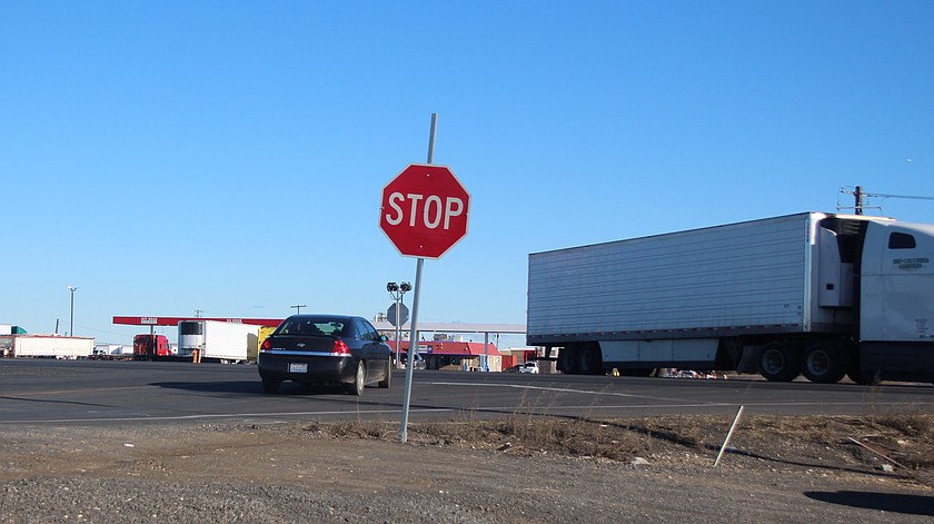 Vehicles navigate the intersection of State Route 17 and West Cunningham Road. Drivers can expect delays at the intersection, starting Monday, as a new roundabout is built.
